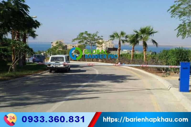 Lắp đặt thanh chắn barrier tự động cho khu nghỉ dưỡng, sân gold