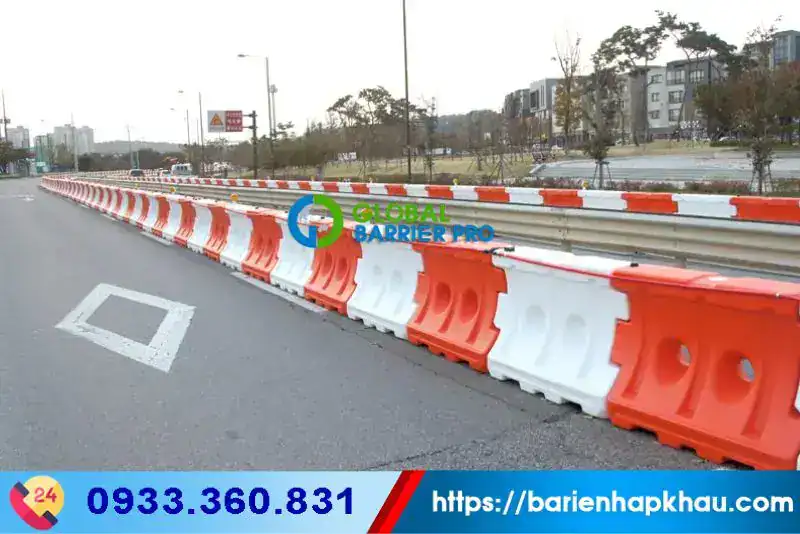 Dải phân cách giao thông nhựa HPDE